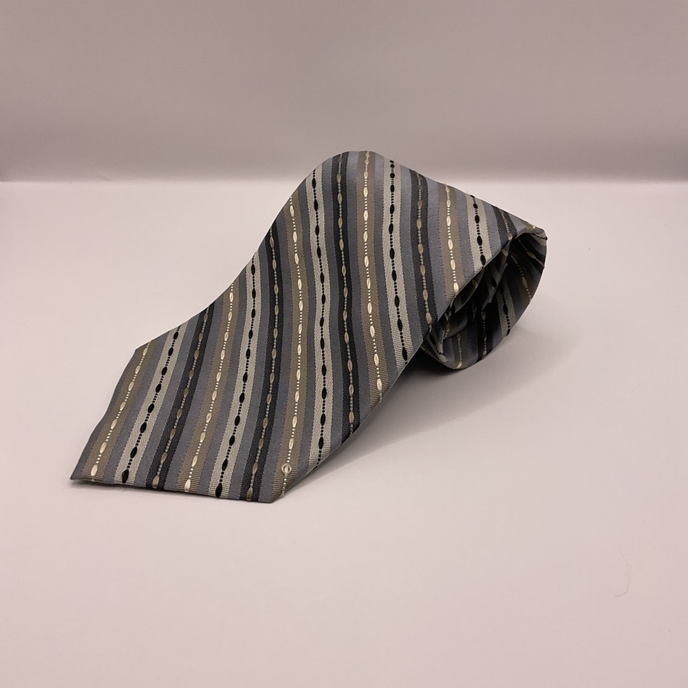 DC by Daniel‎ Craig Men's Grey Striped Retro 100% Silk Necktie Tie 3.75 Wide